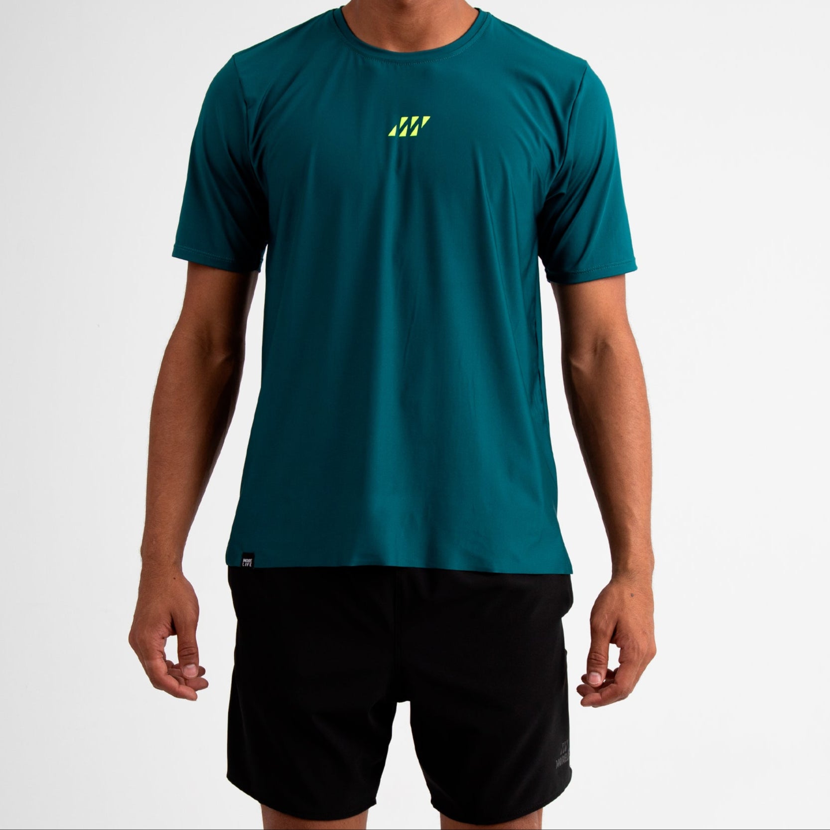 camiseta MC Aero Essentials verde
