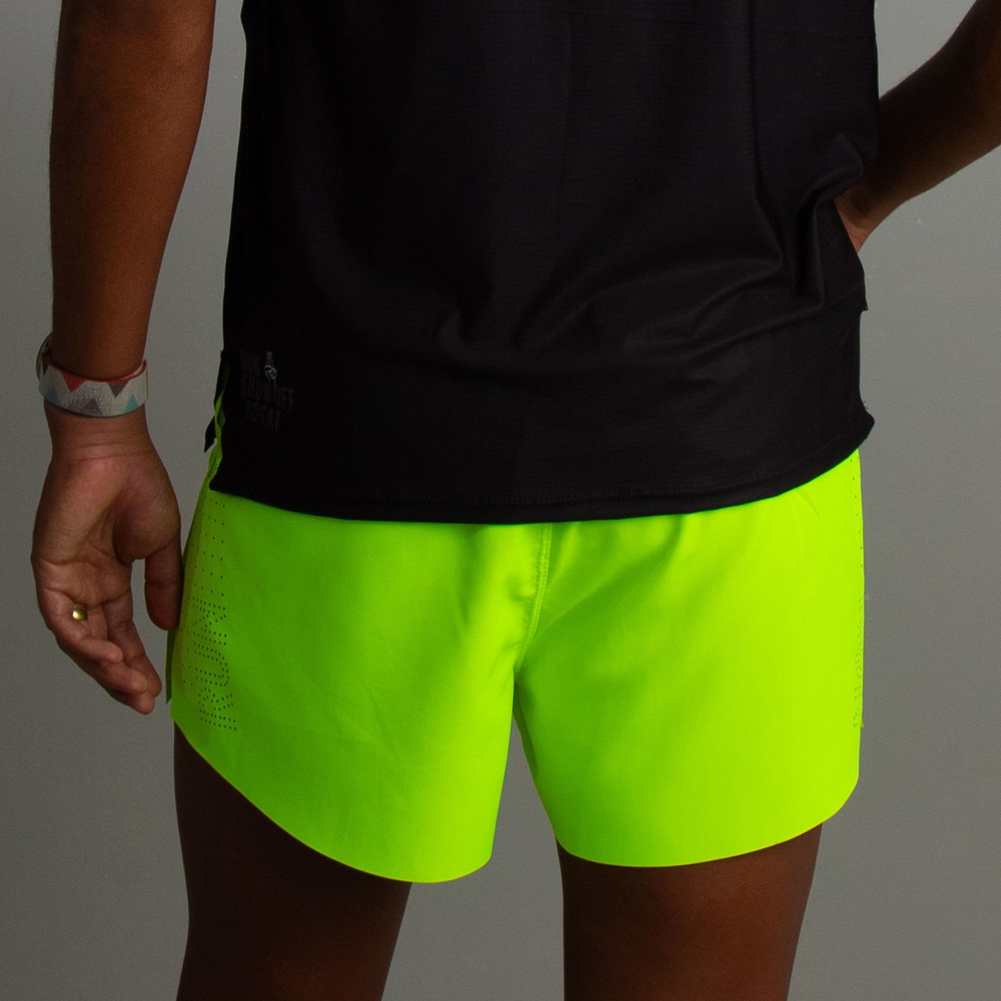 Pantaloneta de 4" Pro Race Neón